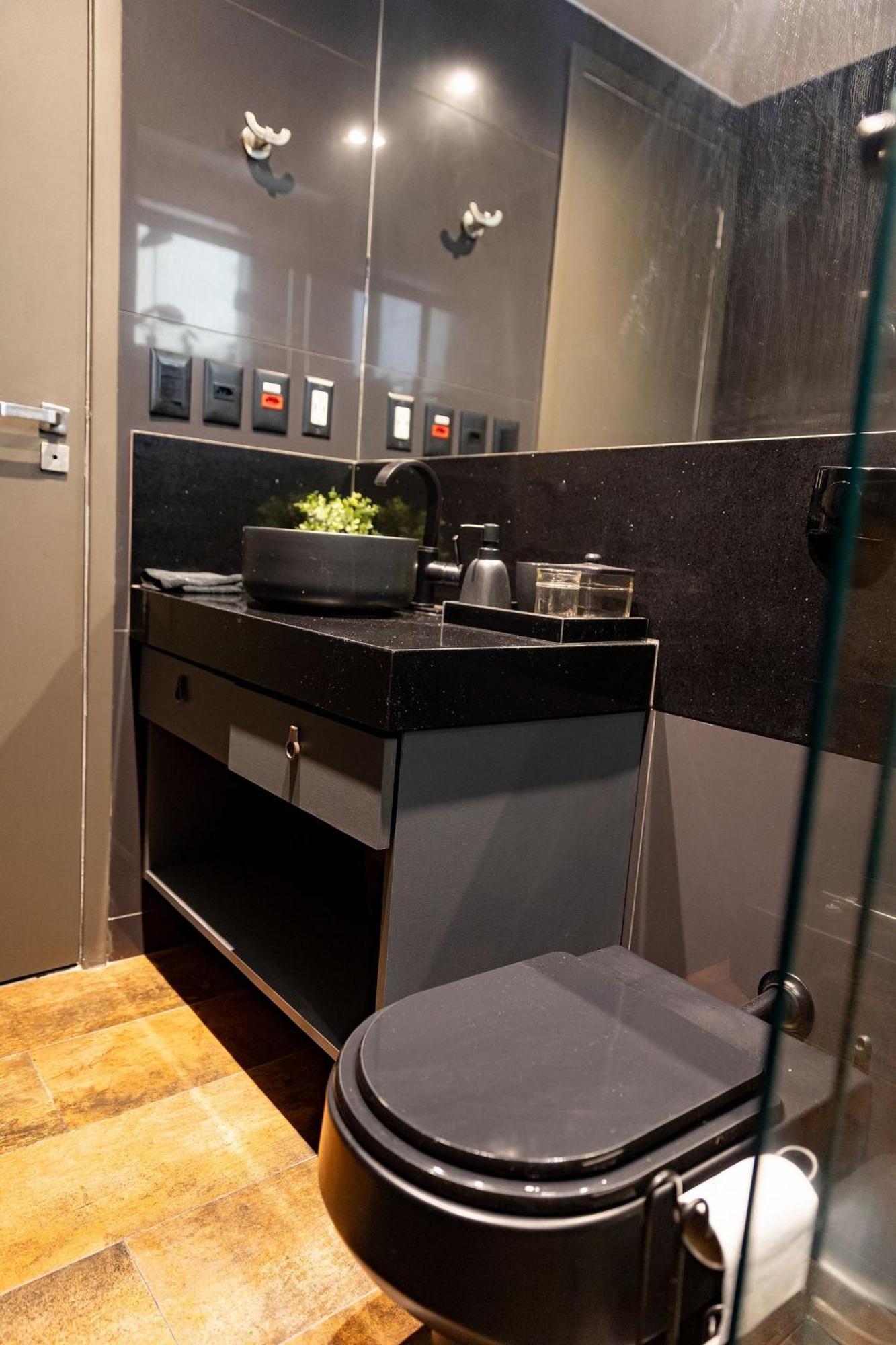 Apartamento Moderno Em Copacabana, A 100m Da